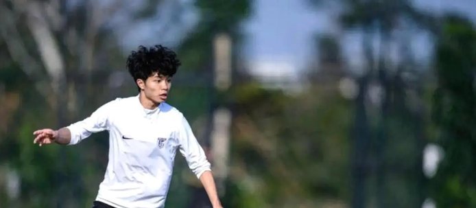 中国U19vs民主刚果U23首发：苗润东、邓捷夫、依合散先发