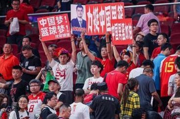 中国男篮总离国足被人骂大街已经不远了