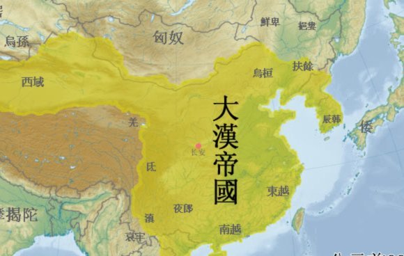 武汉三镇官方：亚姆卡姆肌肉伤复发，预计恢复期三周