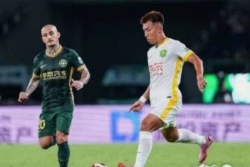再下一城！法比奥助攻，曹永竞破门助国安2-0胜泰山